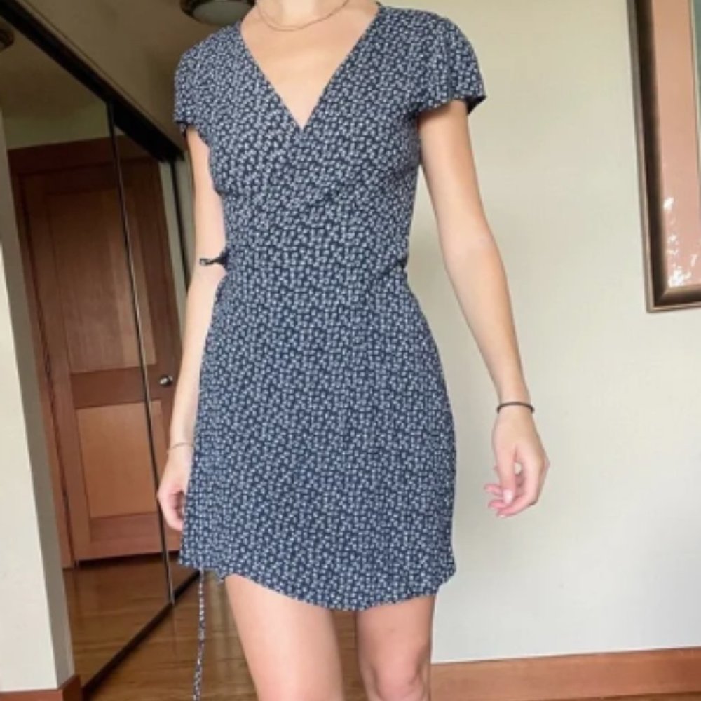 Brandy Melville wrap dress